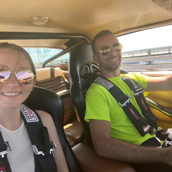 Meet your Posher, Caroline - Picture 2 of 3